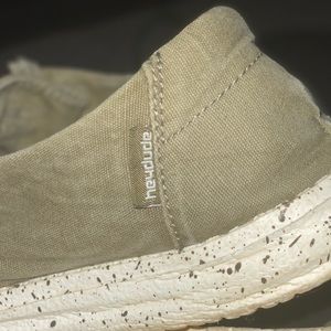 Hey Dude Size 7 Army Green